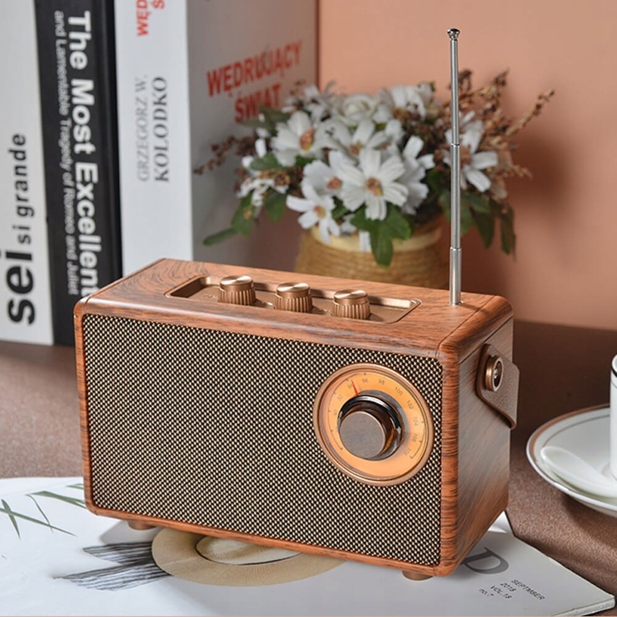 Odtwarzacz radiowy w stylu retro, drewniany mini mały