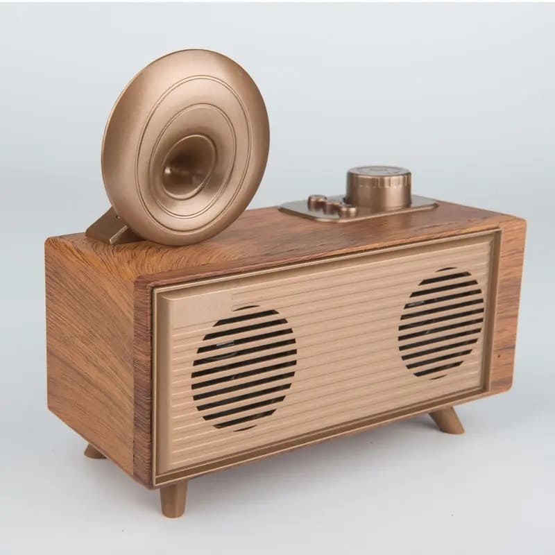 mały mini stary gramofon radiowy projekt retro vintage